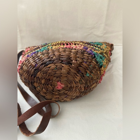Colorful Woven Straw Small Summer Crossbody Basket Handbag Made in Philippines - Picture 7 of 13